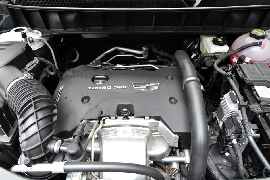 2016款 28T 四驱铂金版 引擎底盘