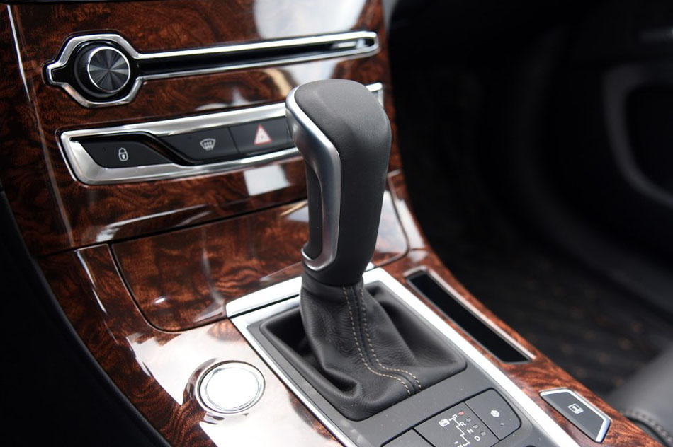 2016款 1.8T 旗舰型 内饰