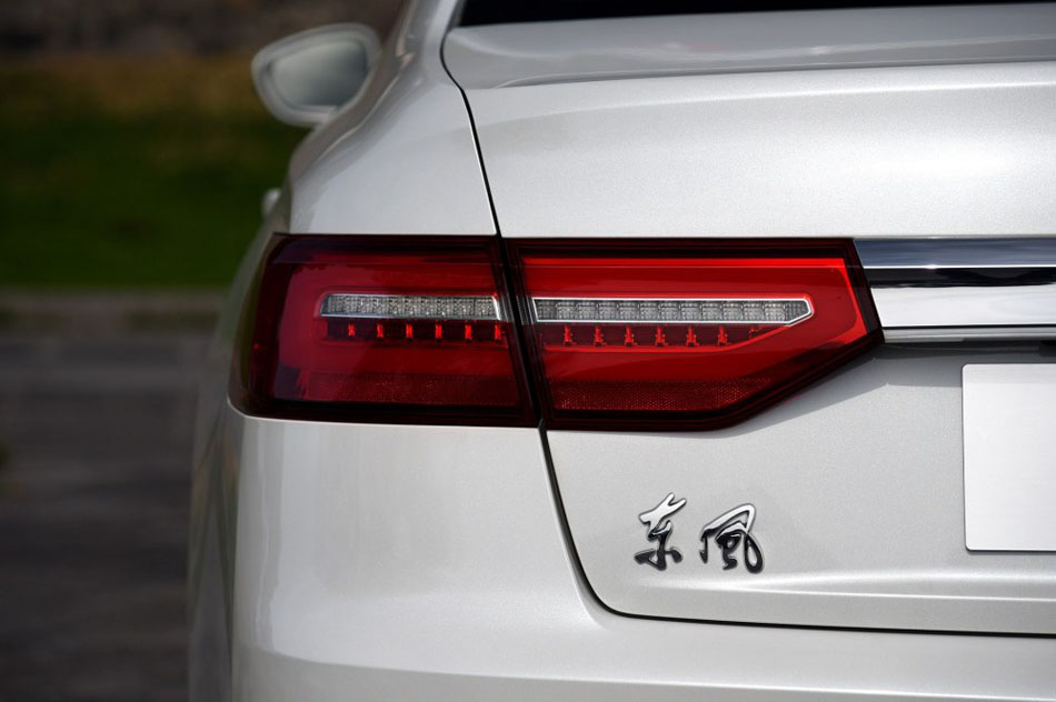 2016款 1.8T 旗舰型 细节