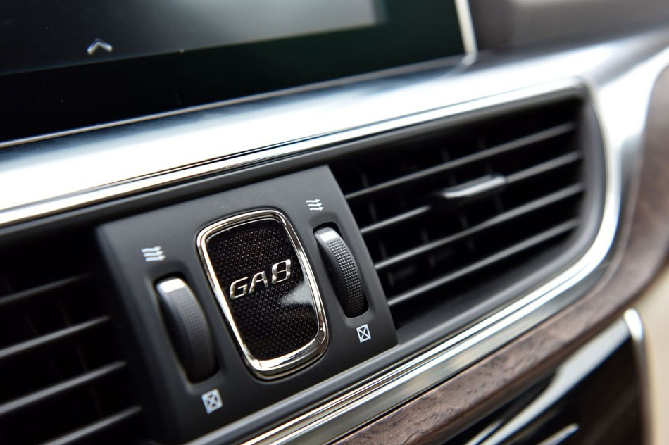 2016款 320T 至尊版 内饰