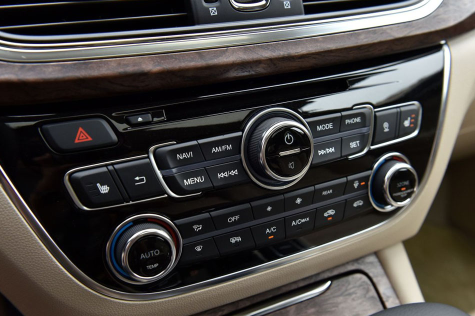 2016款 320T 至尊版 内饰