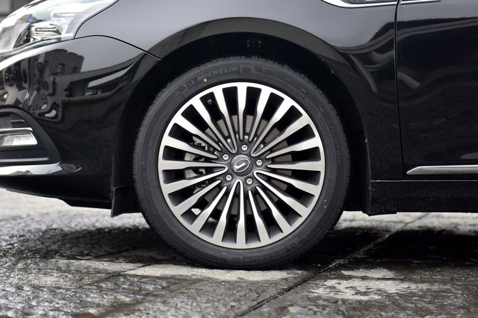 2016款 320T 至尊版 细节