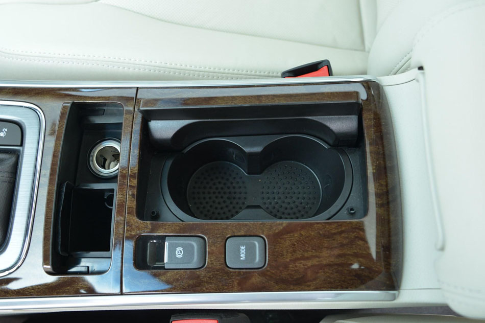 2016款 1.4T 行政尊享版 内饰