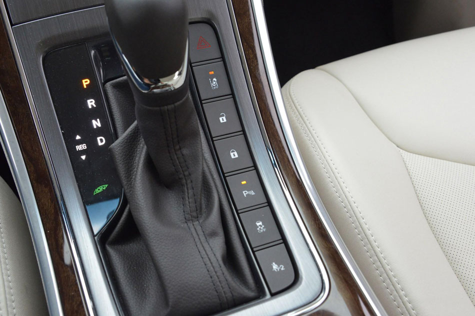 2016款 1.4T 行政尊享版 内饰