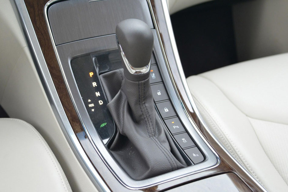 2016款 1.4T 行政尊享版 内饰