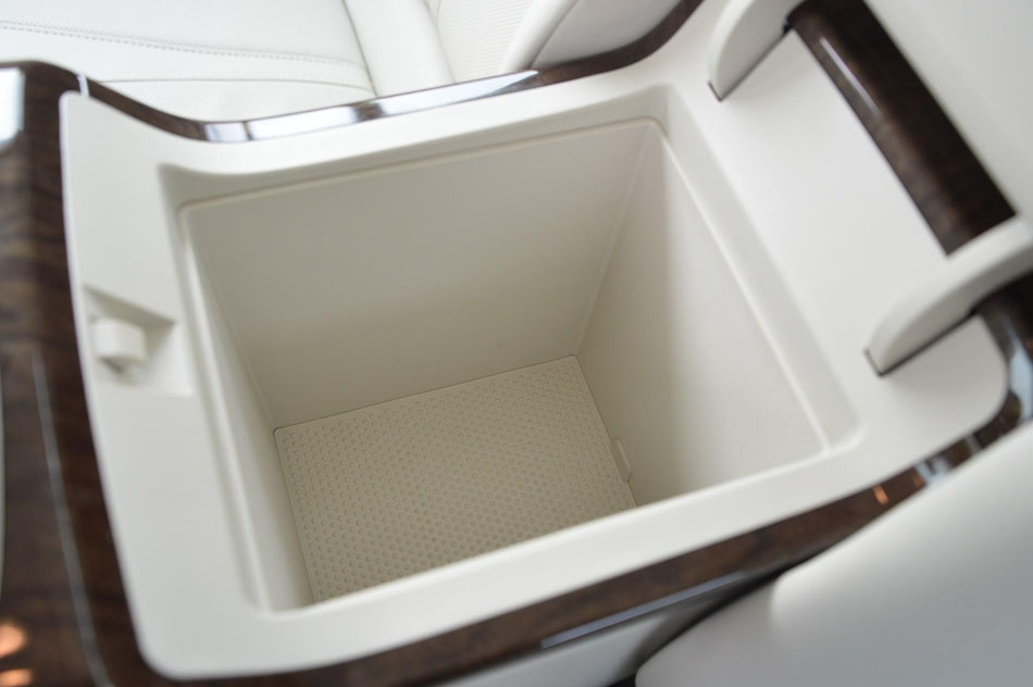 2016款 1.4T 行政尊享版 座椅空间