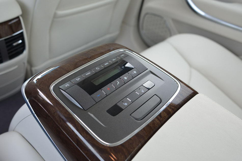 2016款 1.4T 行政尊享版 座椅空间