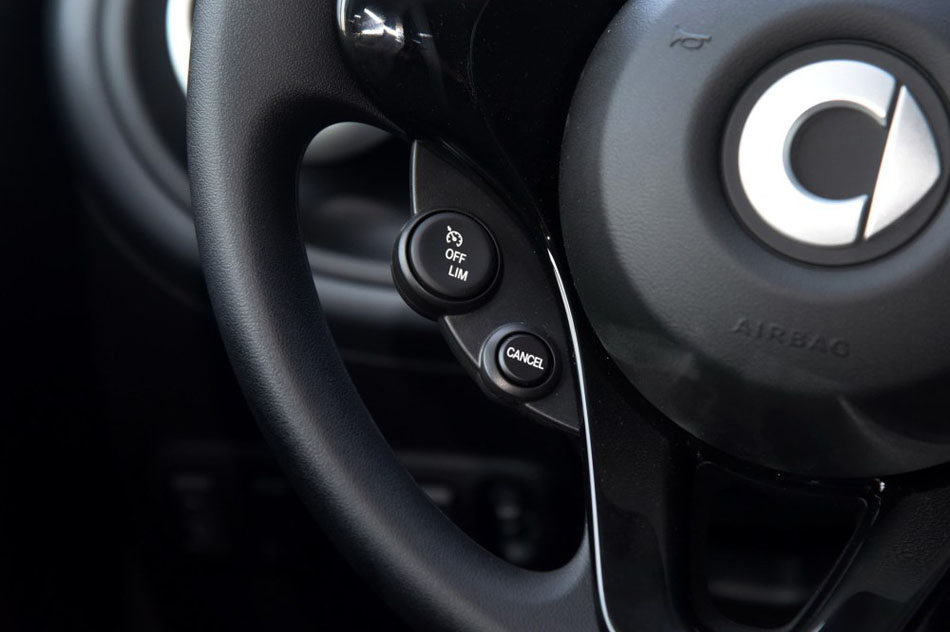 2016款 1.0L 灵动版 内饰