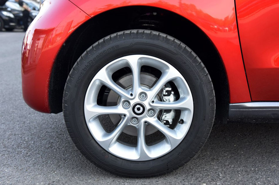 2016款 1.0L 灵动版 细节