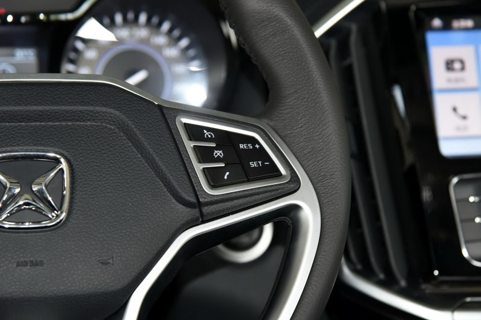 2016款 2.0T 自动两驱汽油豪华天窗版5 内饰