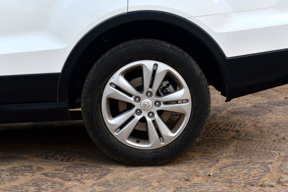 2016款 1.6L 手动豪华型 细节