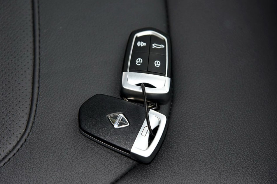 2016款 28T 四驱豪华版 细节