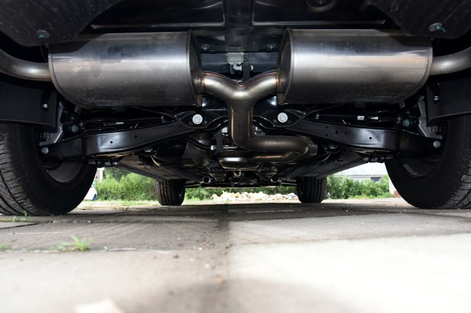 2016款 28T 四驱豪华版 引擎底盘