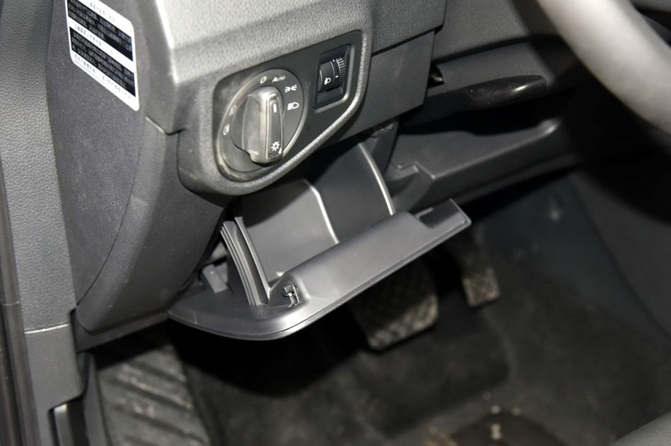 2016款 280TSI 自动豪华型 内饰