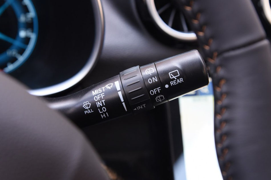 2016款 1.6L 手动智联V版 内饰