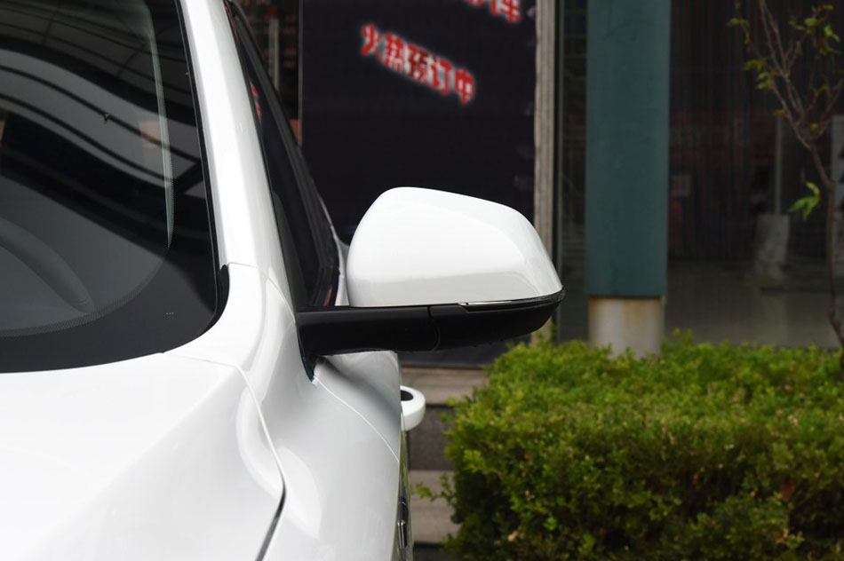 2016款 20T 两驱手动旗舰版 细节