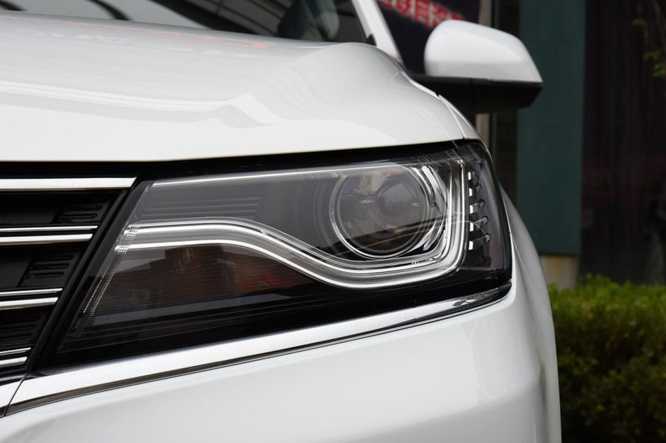 2016款 20T 两驱手动旗舰版 细节