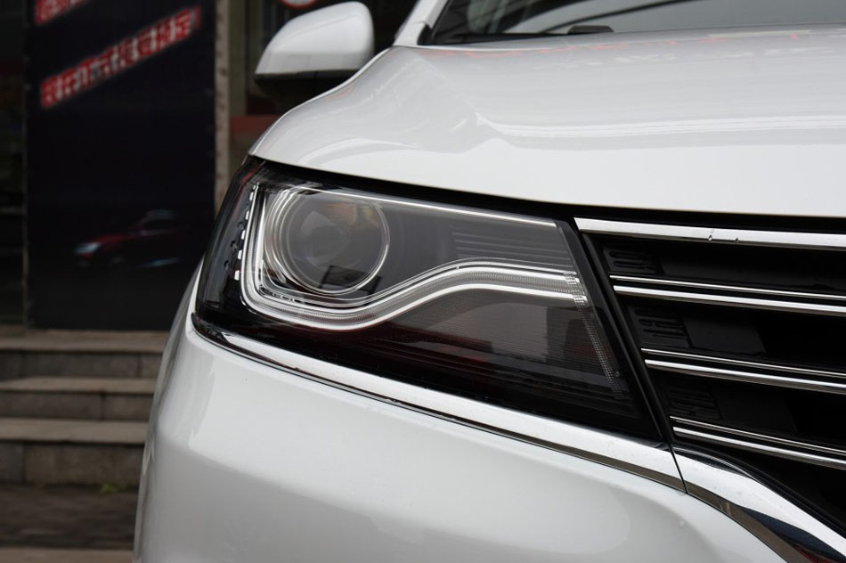 2016款 20T 两驱手动旗舰版 细节