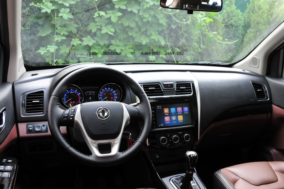 2016款 2.0L 手动豪华型 内饰