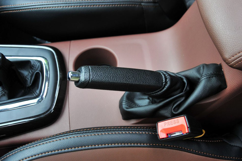 2016款 2.0L 手动豪华型 内饰