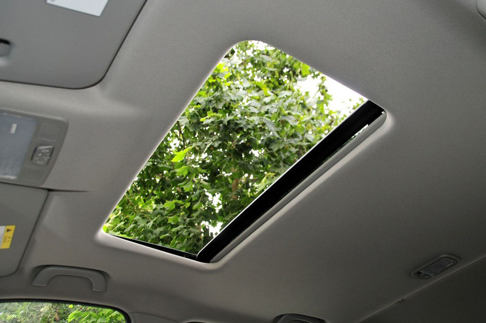 2016款 2.0L 手动豪华型 座椅空间