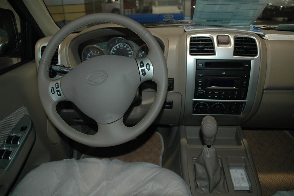 江铃陆风X6内饰