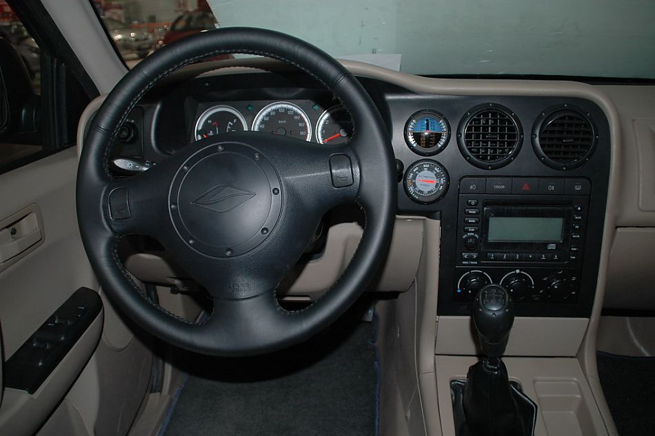 江铃陆风X6内饰