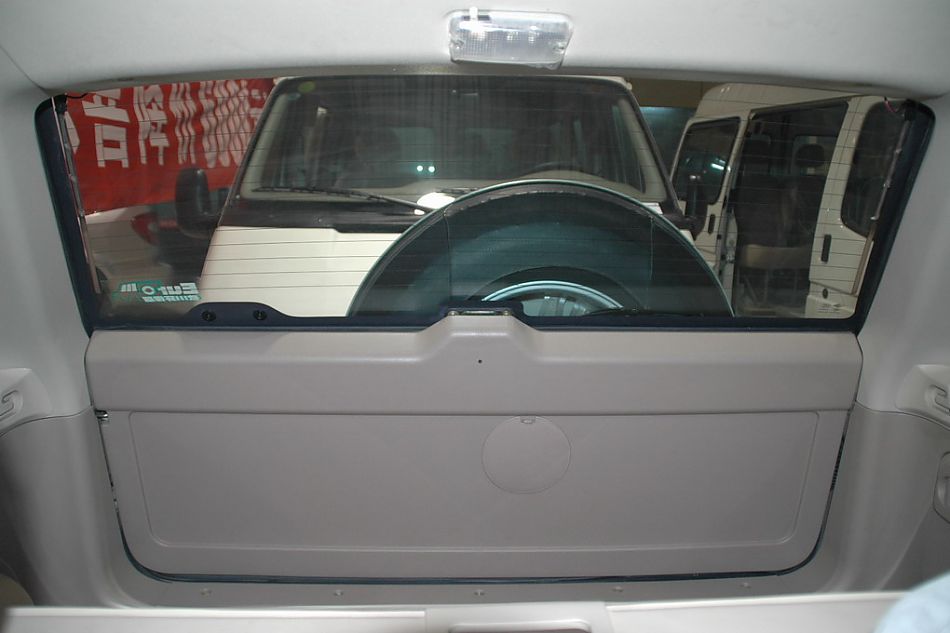 江铃陆风X6内饰