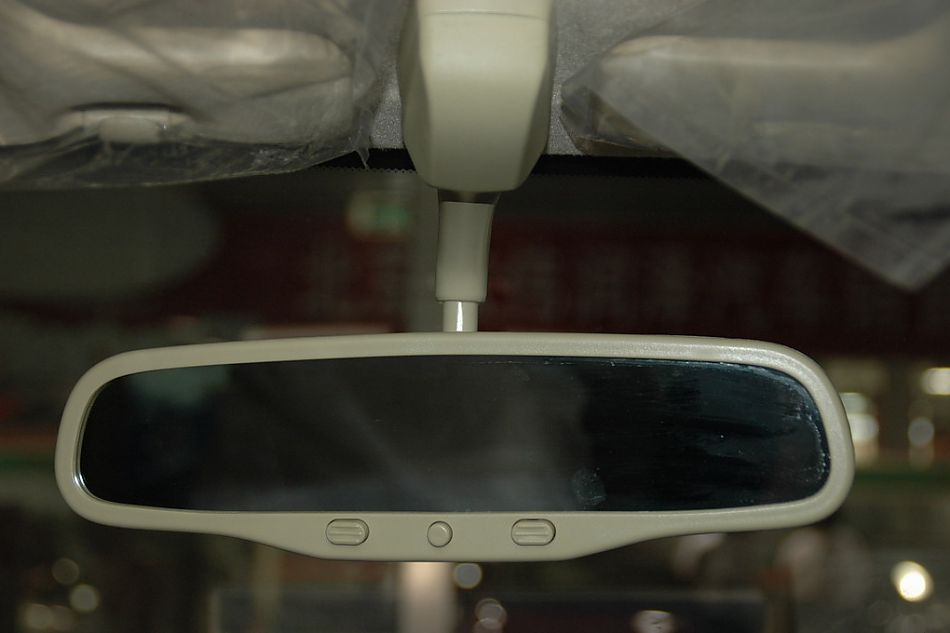 江铃陆风X6内饰