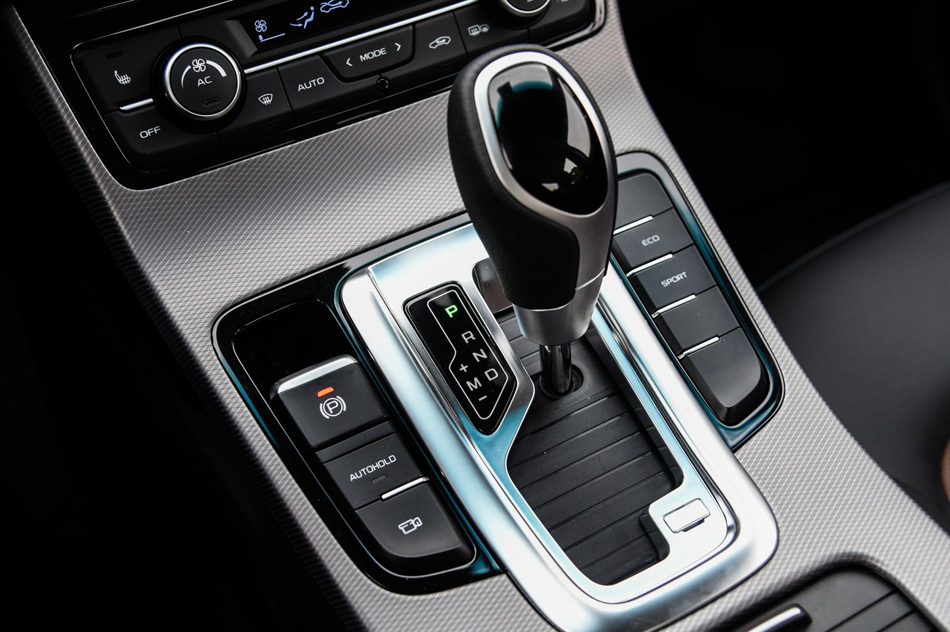 2018款 1.4T 自动尊贵智联型 内饰