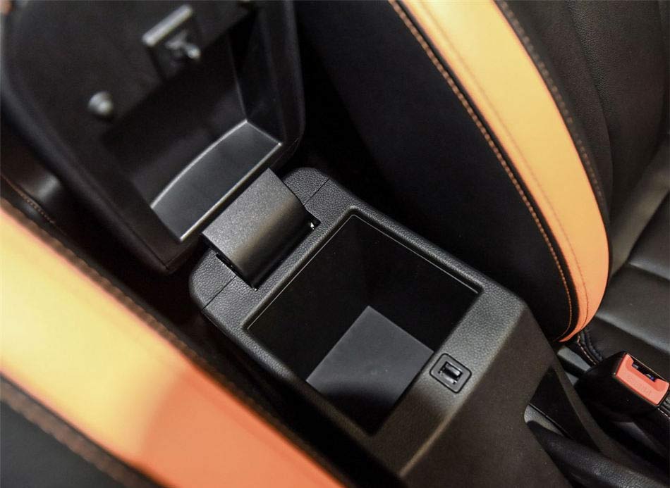 2016款 1.2L 手动豪华型 座椅空间