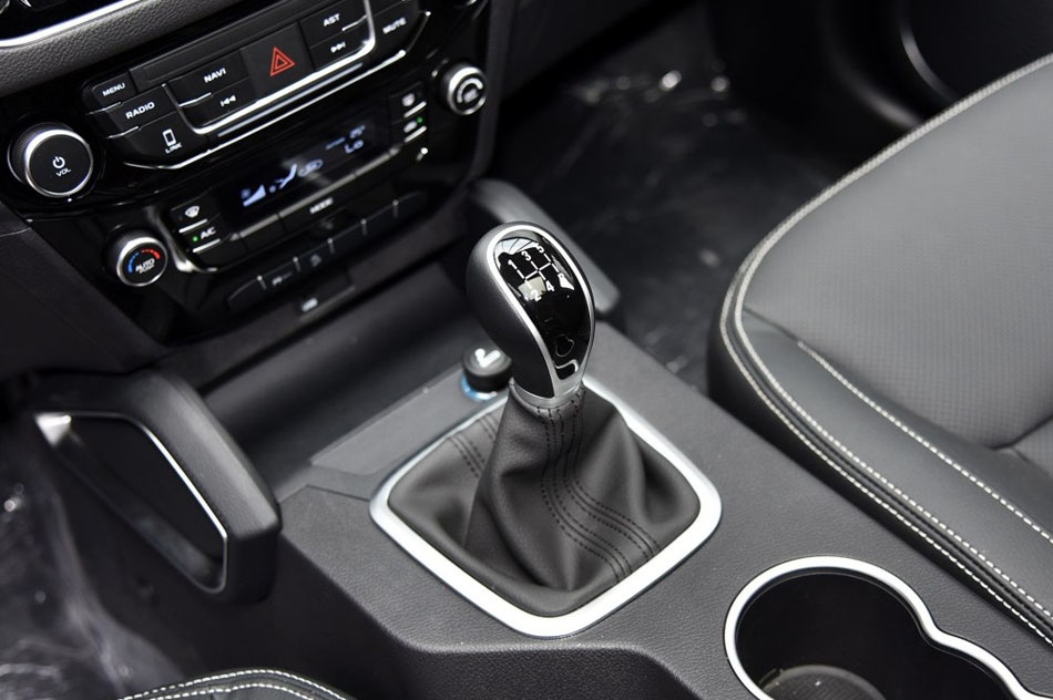2016款 1.8L 手动豪华型 内饰