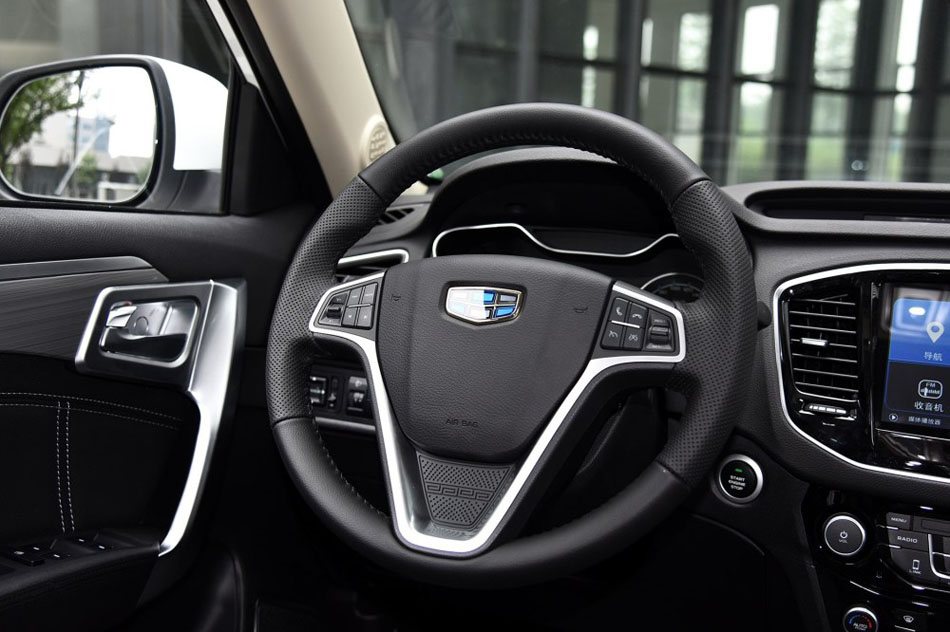 2016款 1.8L 手动豪华型 内饰