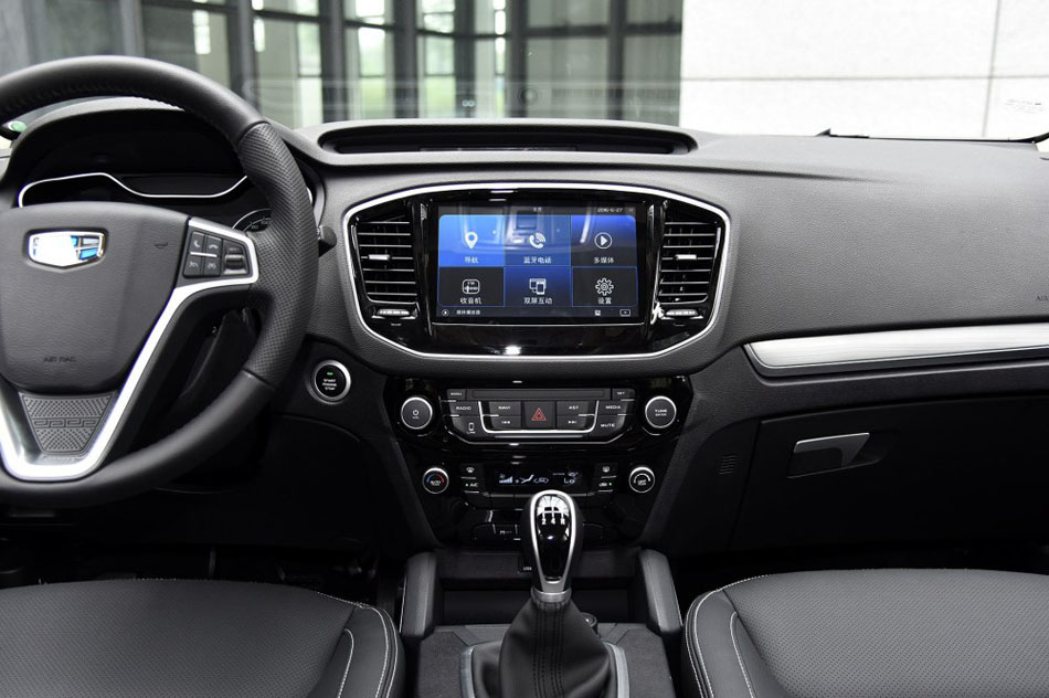 2016款 1.8L 手动豪华型 内饰