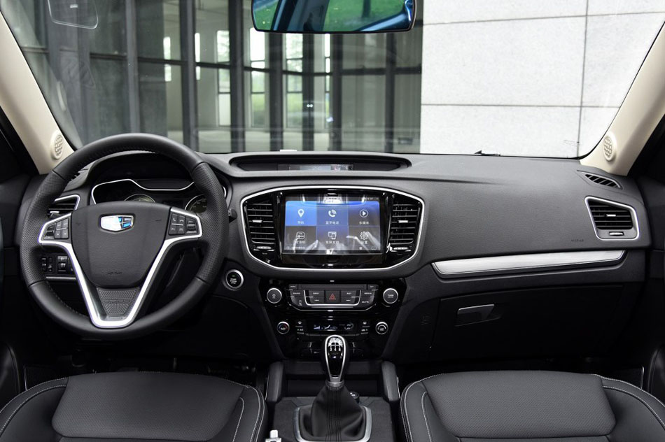 2016款 1.8L 手动豪华型 内饰