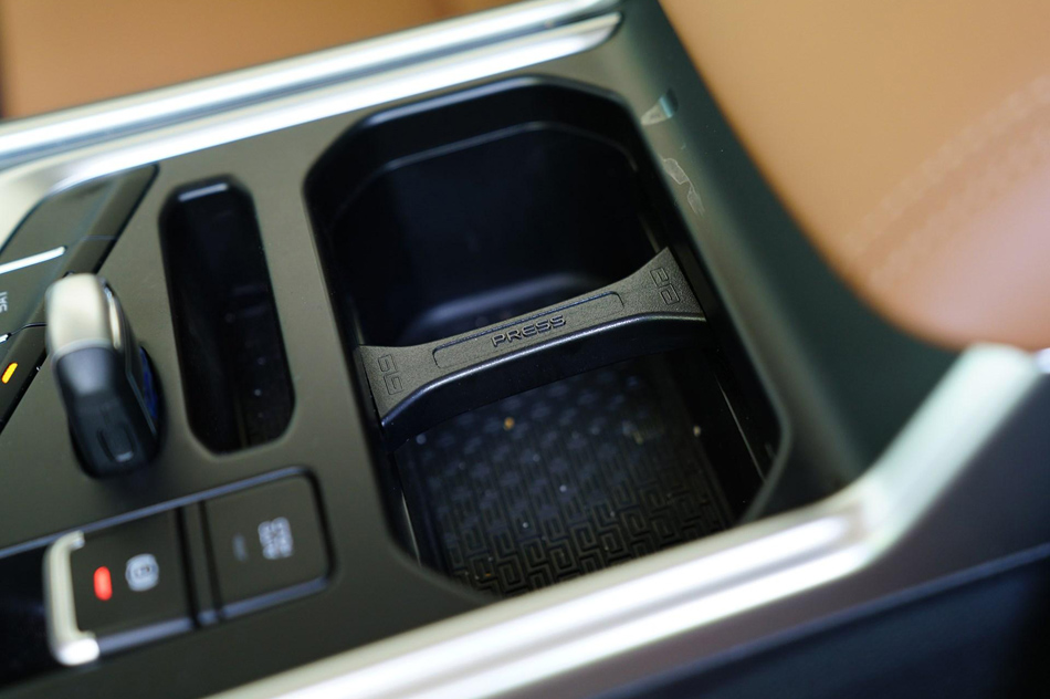 2018款 1.4T CVT 4G互联旗舰型 内饰