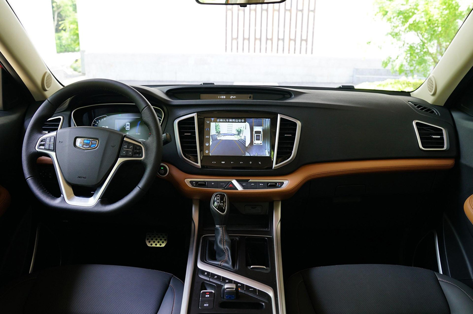 2018款 1.4T CVT 4G互联旗舰型 内饰