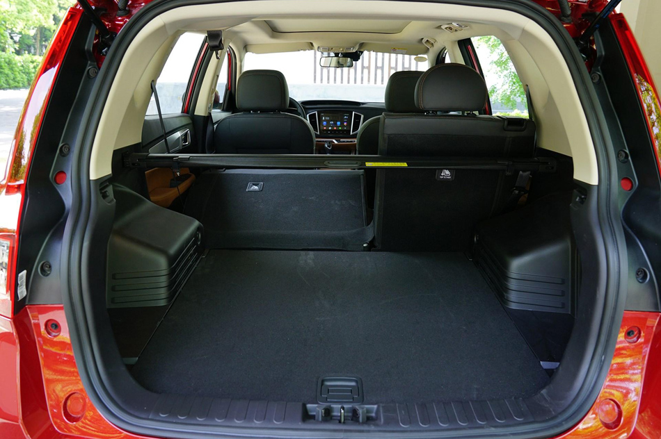 2018款 1.4T CVT 4G互联旗舰型 座椅空间