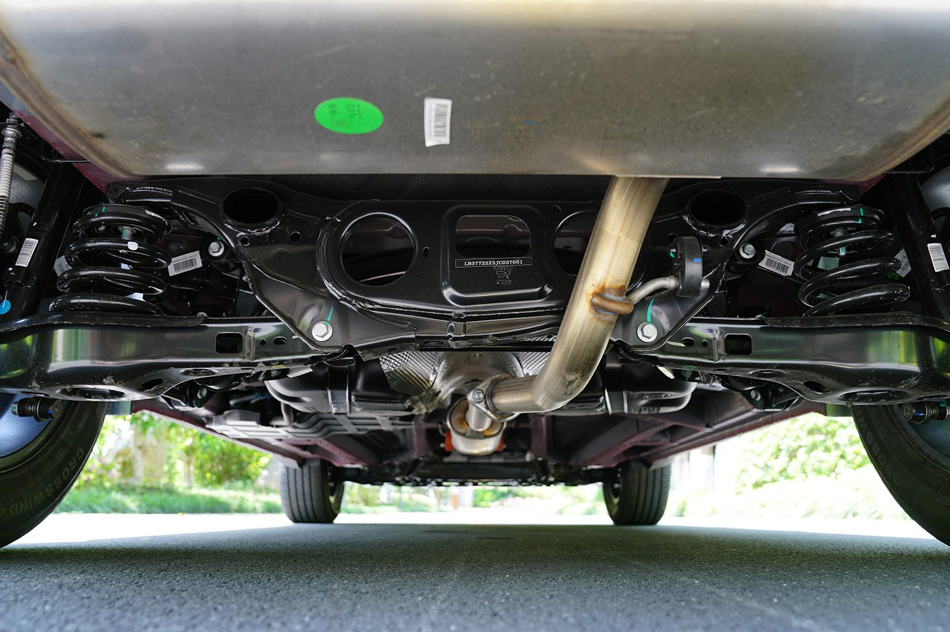 2018款 1.4T CVT 4G互联旗舰型 引擎底盘