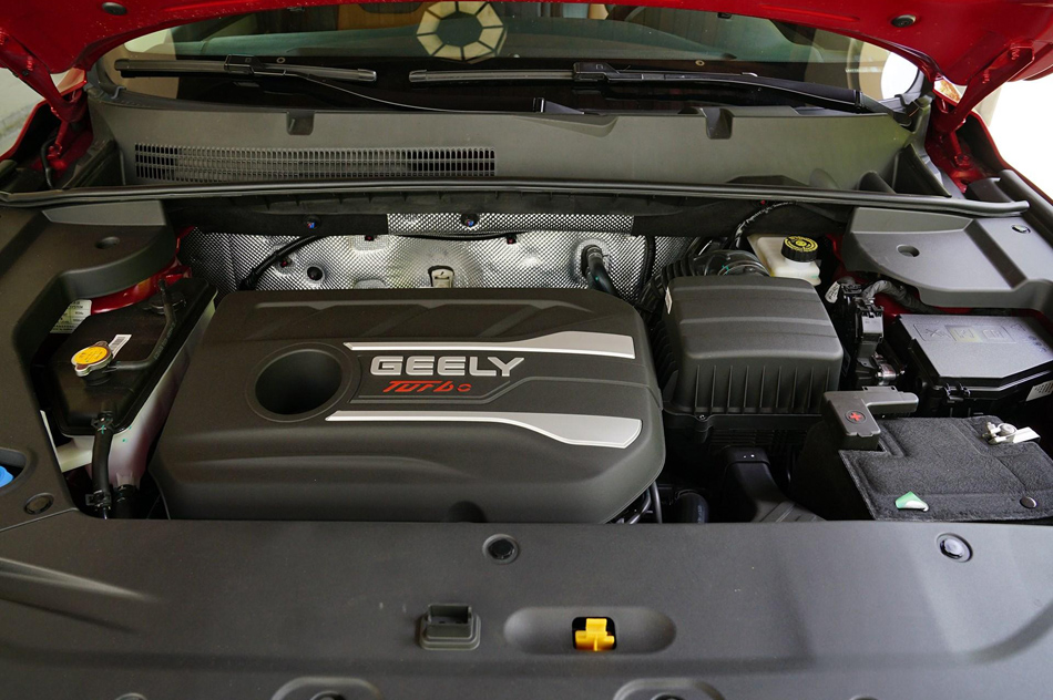 2018款 1.4T CVT 4G互联旗舰型 引擎底盘