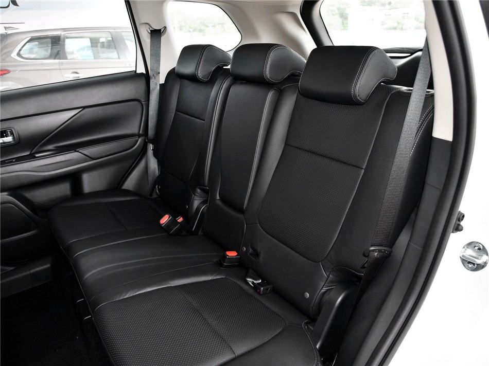 ŷ 2018 2.4L Ӣ 5 οռ