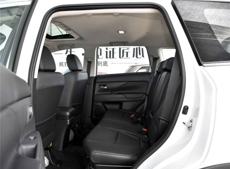 ŷ 2018 2.4L Ӣ 5 οռ