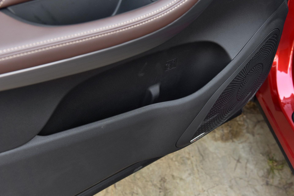 2018款 FLY款 1.5T 自动劲享版 座椅空间