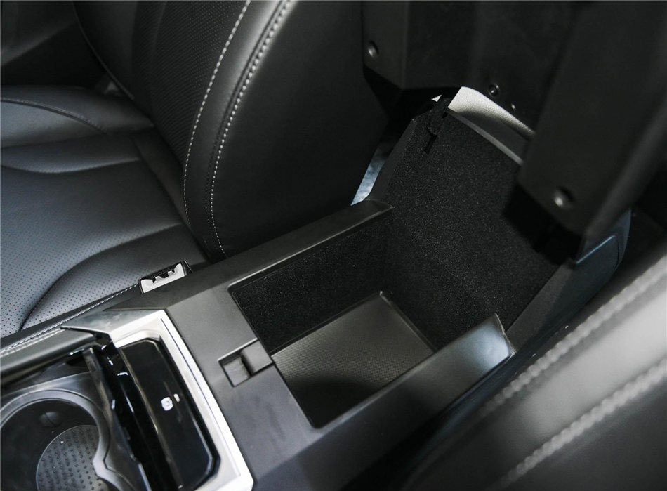 2017款大迈X7 座椅空间