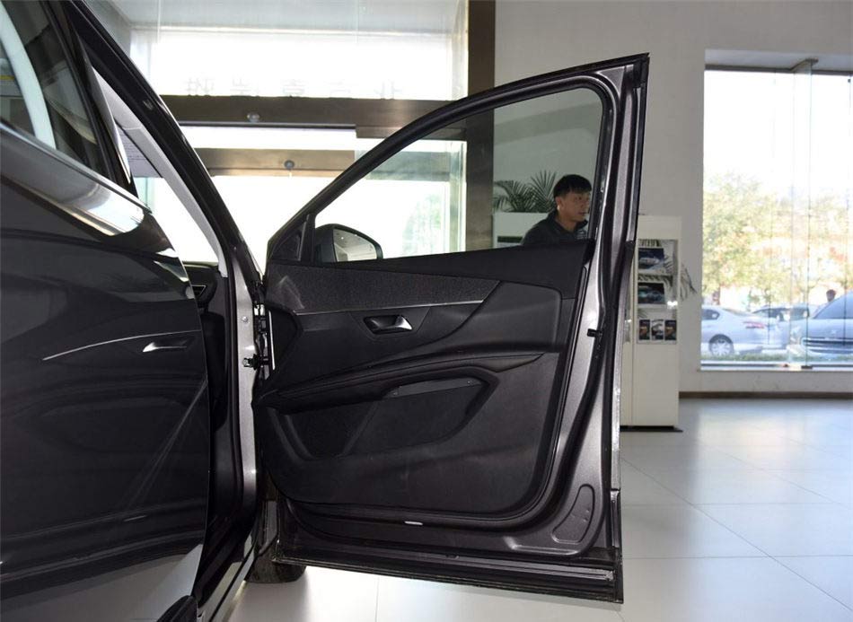 标致4008  2017款 380THP 豪华版 座椅空间