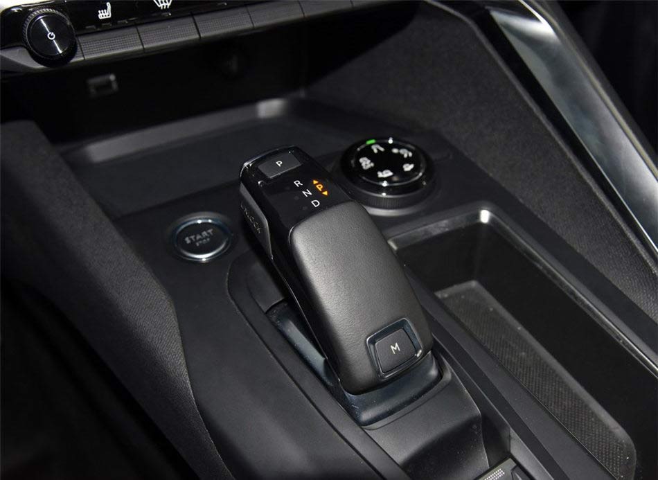 标致4008  2017款 380THP 豪华版 内饰功能