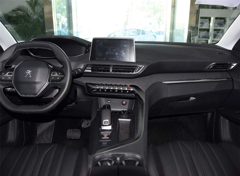 标致4008  2017款 380THP 豪华版 内饰功能