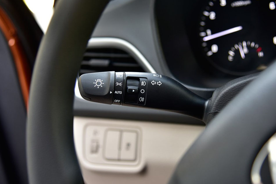 2016款 1.4L 自动精英版TOP 内饰