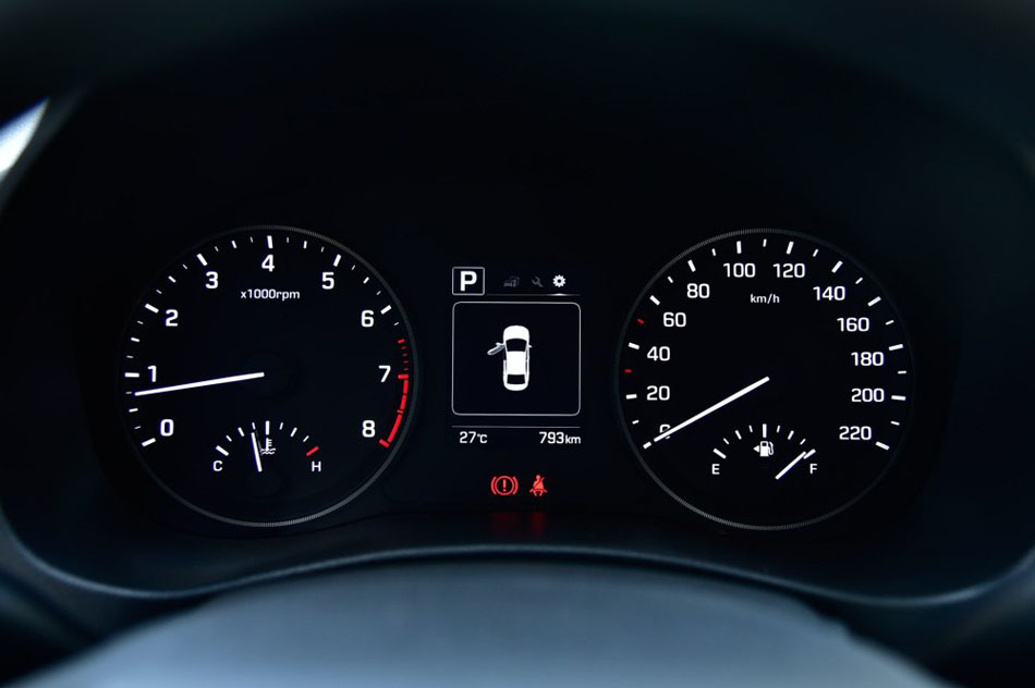 2016款 1.4L 自动精英版TOP 内饰