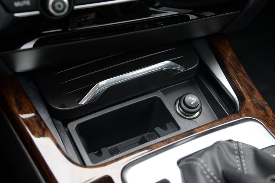 2016款 2.0T 自动尊享型 内饰